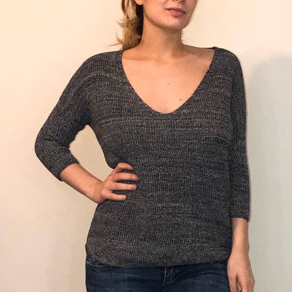 Simple grey top